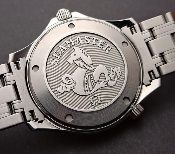 Omega Seamaster Professional Co-Axial Wristwatch Ref. 212.30.41.20.01.003